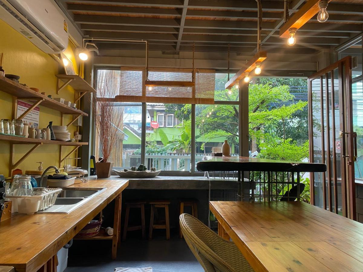 Nesuto Hostel Ramkamhaeng 52 Bangkok Extérieur photo