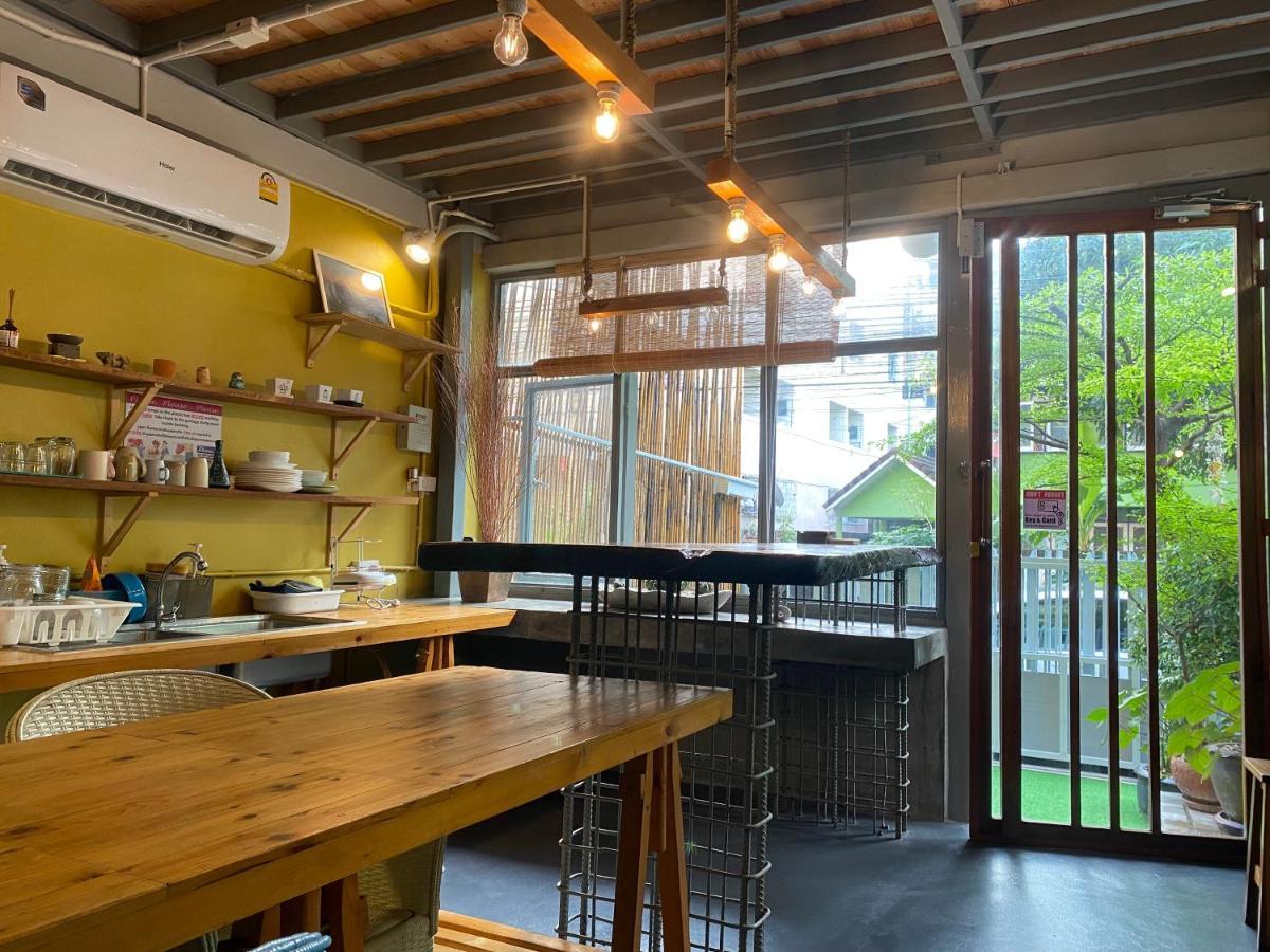 Nesuto Hostel Ramkamhaeng 52 Bangkok Extérieur photo