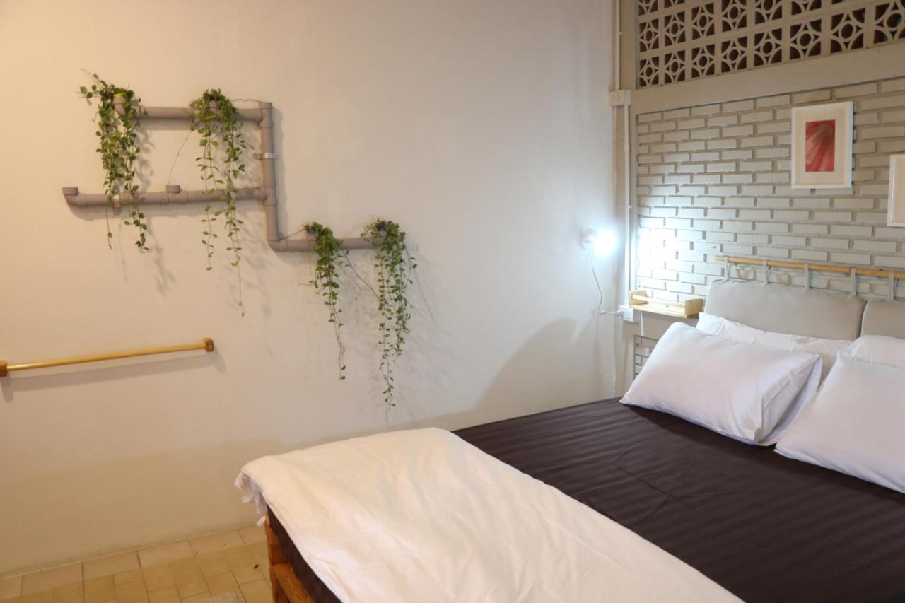 Nesuto Hostel Ramkamhaeng 52 Bangkok Extérieur photo