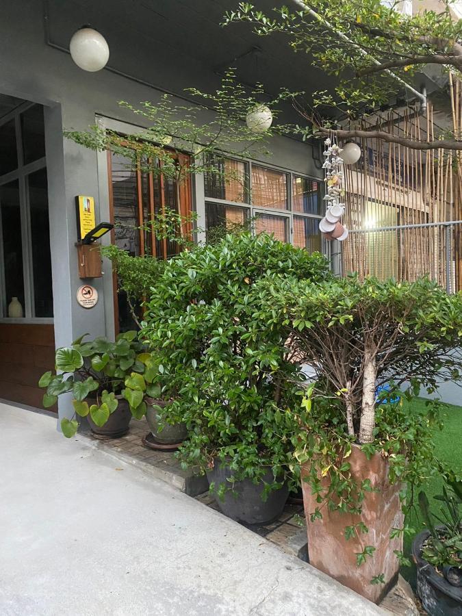 Nesuto Hostel Ramkamhaeng 52 Bangkok Extérieur photo
